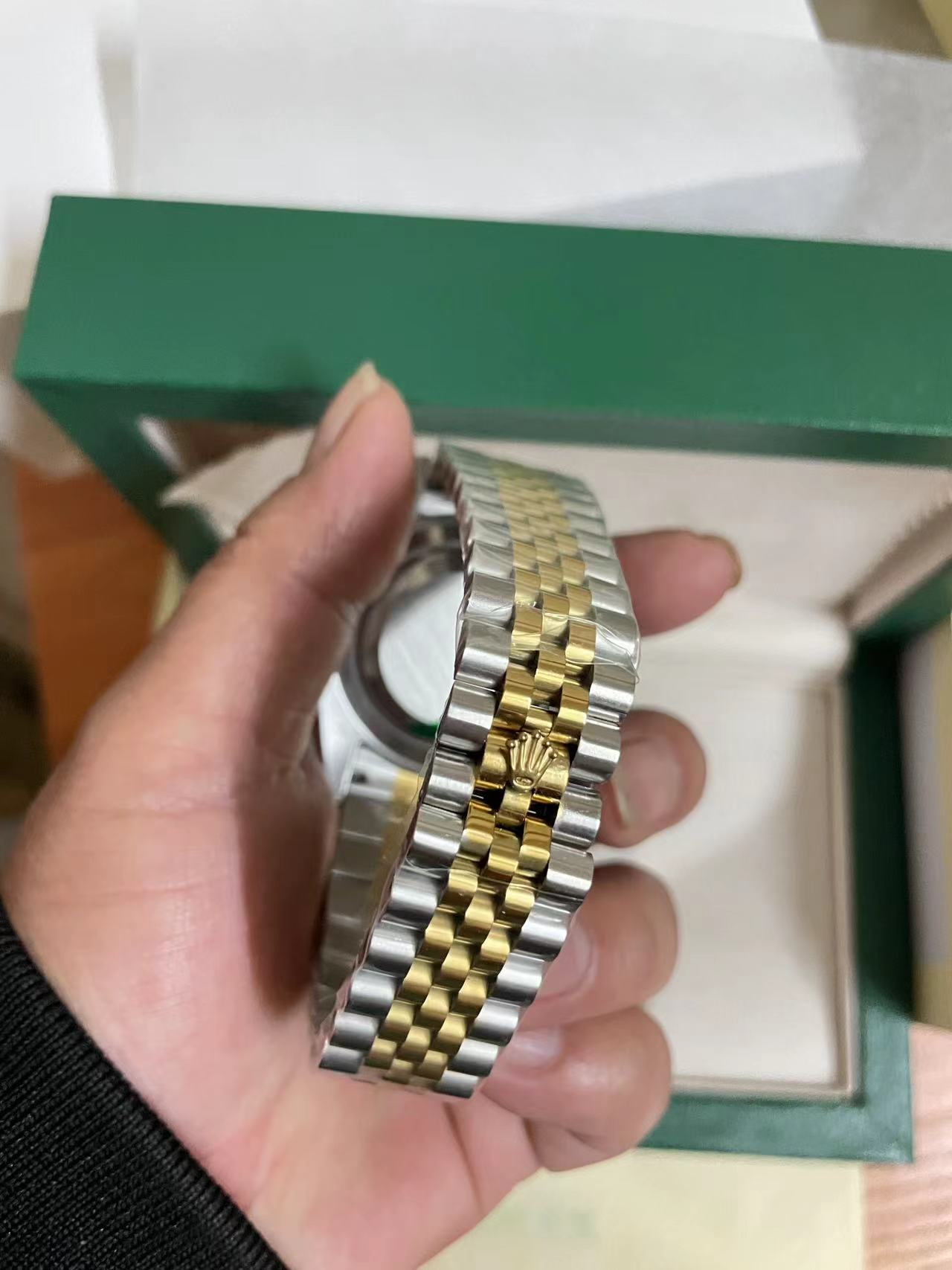 R*l*x watches-157