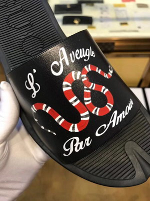 G*u*i slippers(aaa)-270