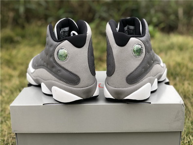 Air Jordan 13 “Atmosphere Grey”