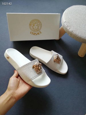 Versace Slippers Women(AAA)-021