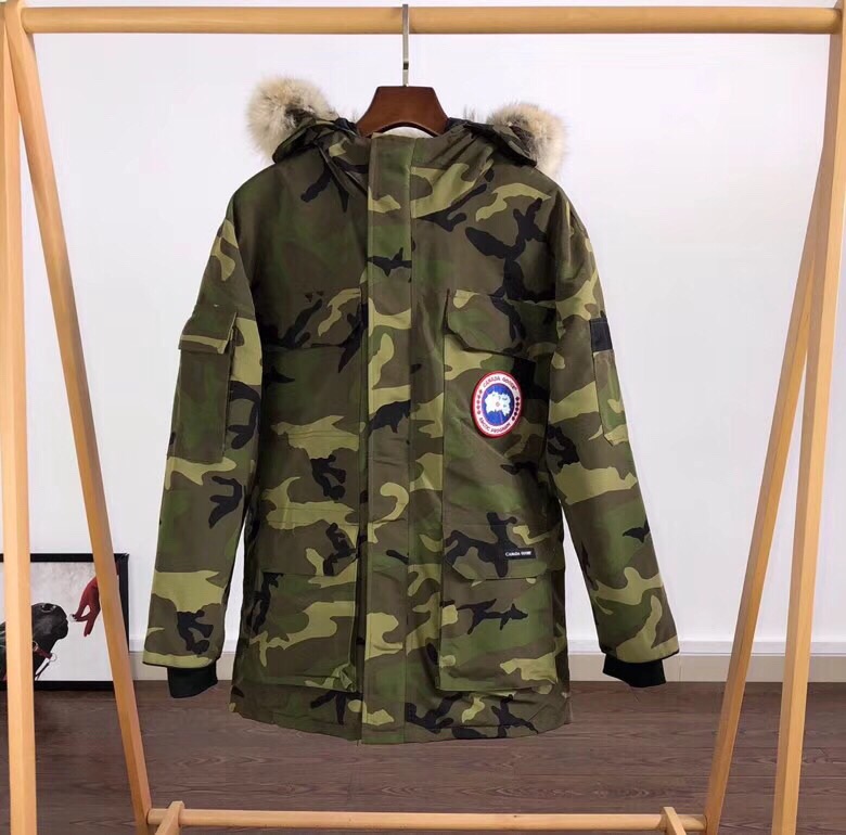 Can*a Go*e coat-111