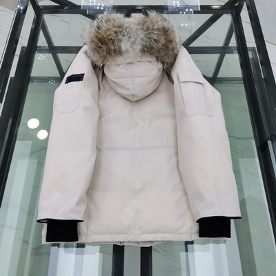 Can*a Go*e coat-108