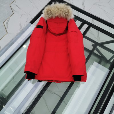 Can*a Go*e coat-110