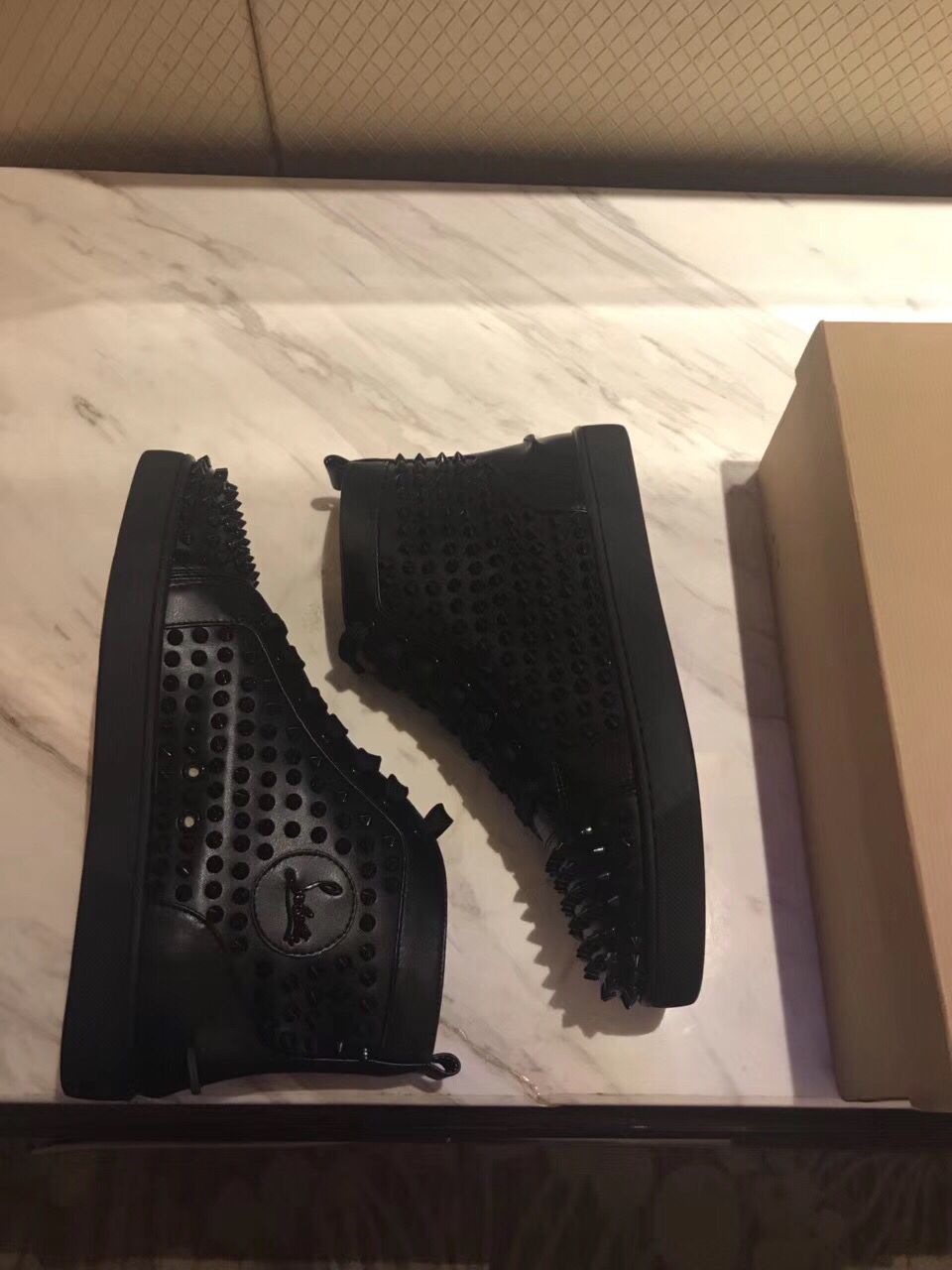 CL Men Shoes-502