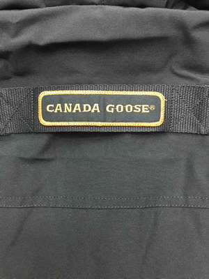 Can*a Go*e coat-144