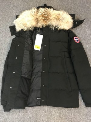 Can*a Go*e coat-150