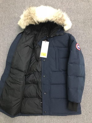 Can*a Go*e coat-157