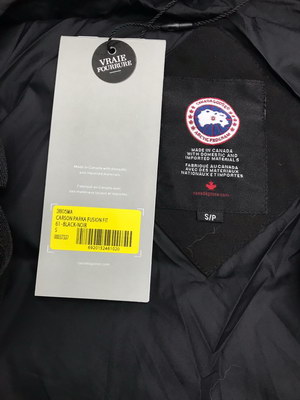 Can*a Go*e coat-158