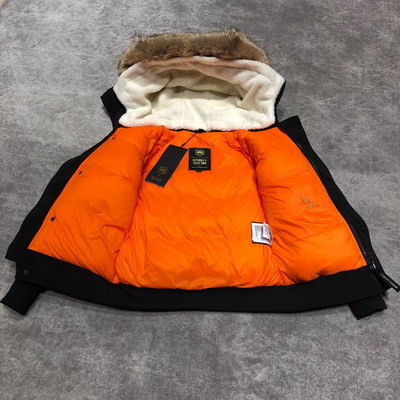 Can*a Go*e coat(women)-015