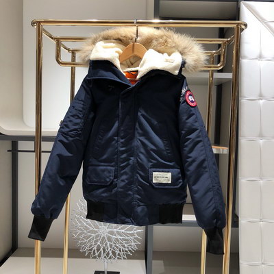 Can*a Go*e coat-159