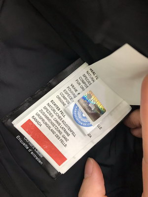 Can*a Go*e coat-157