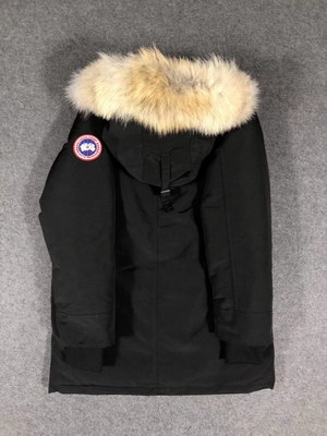 Can*a Go*e coat-13-164
