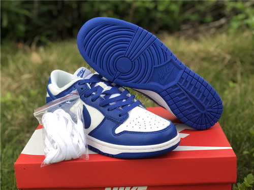 Nike Dunk Low “Kentucky”