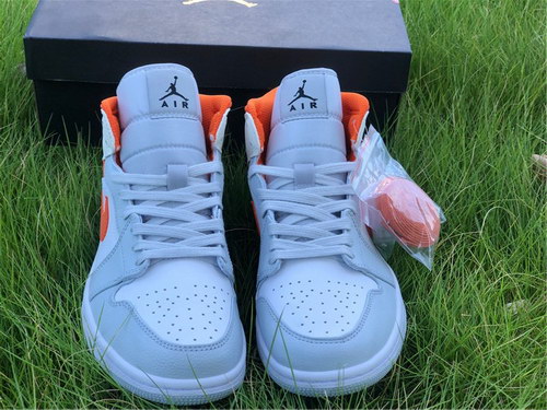 Air Jordan 1 Mid-044