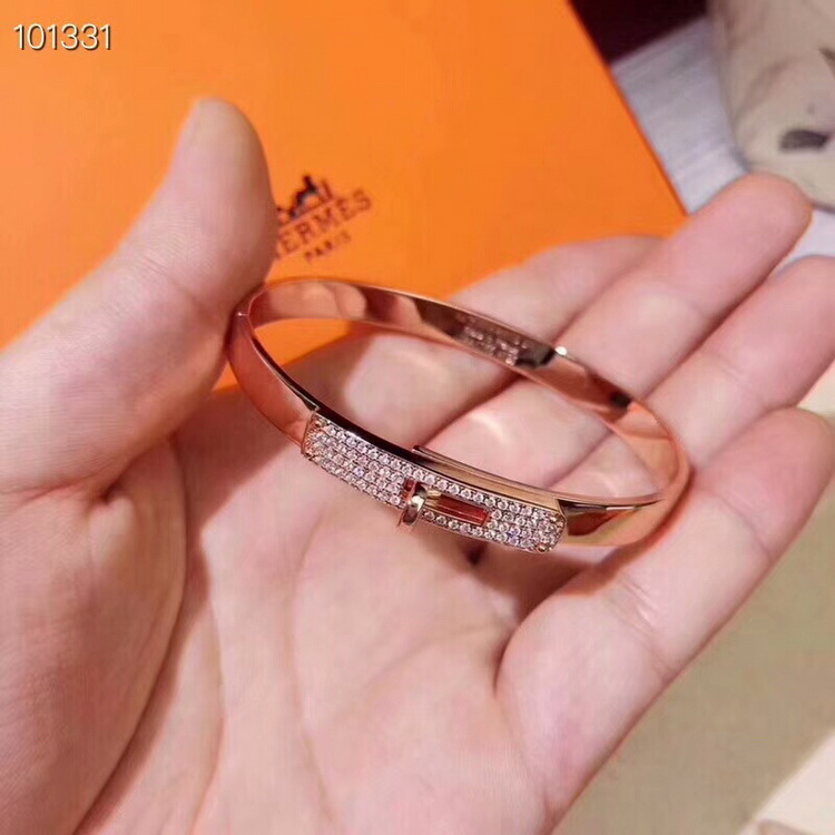 H**mes bracelet-135