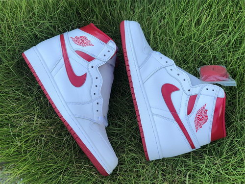 Air Jordan 1 OG “Metallic Red”