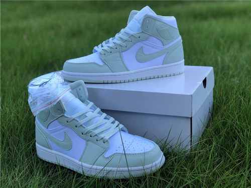 Air Jordan 1 Mid-046