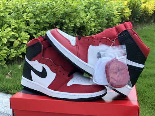 Air Jordan 1 High OG WMNS Satin Snake