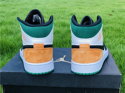 Air Jordan 1 Mid SE-038