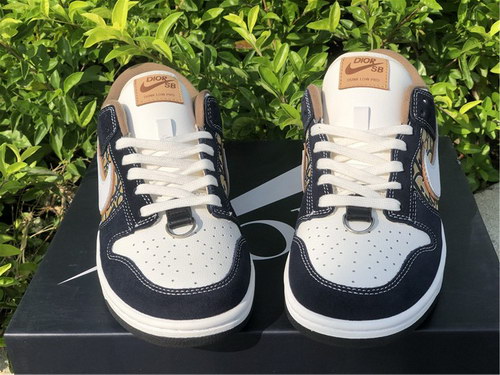 D*or x nike dunk low-002