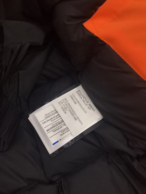 Can*a Go*e coat-181