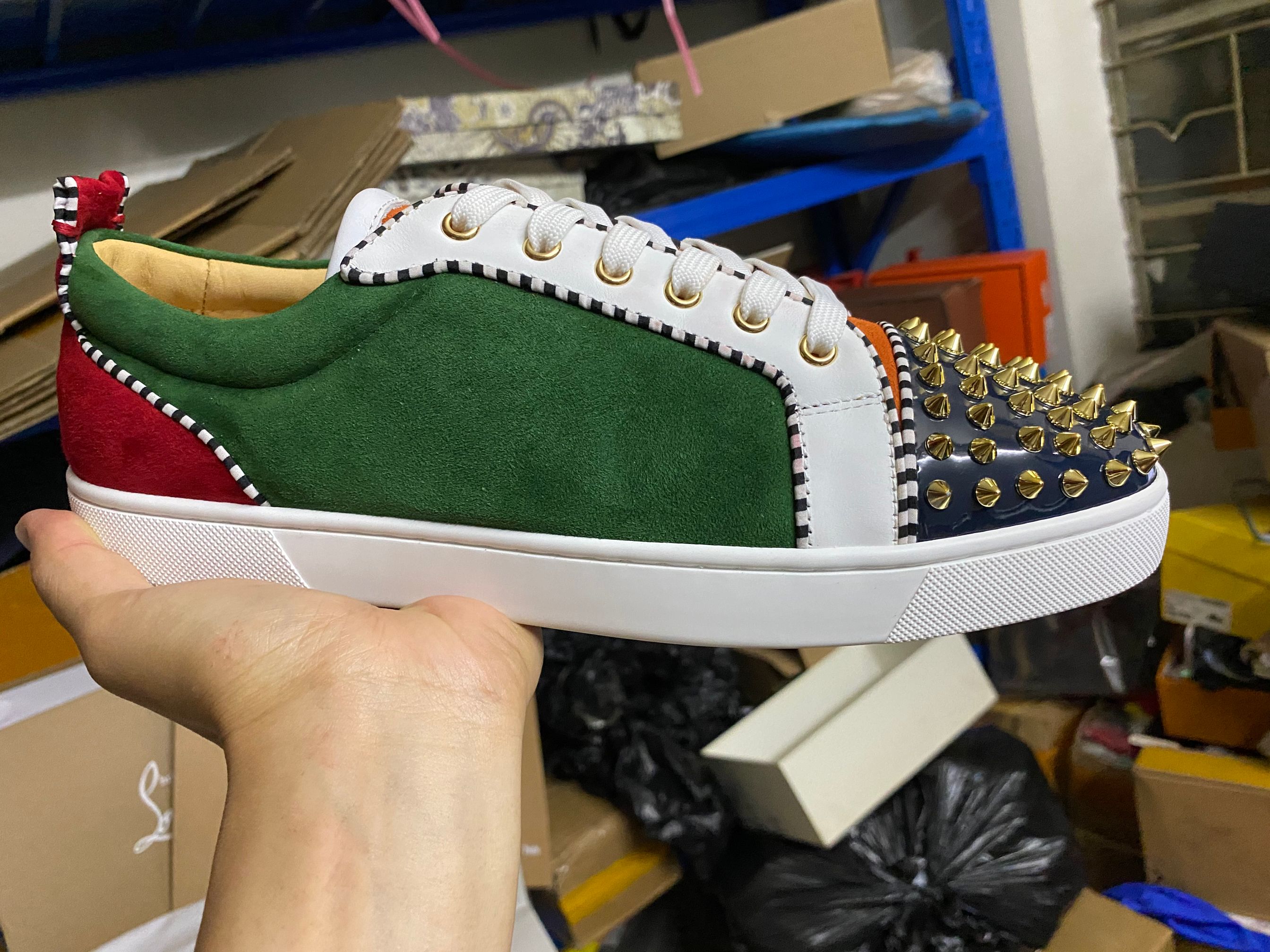 CL Men Shoes-533