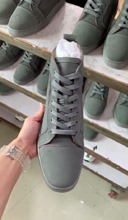CL Men Shoes-534