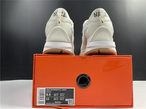 Sacai x Nike VaporWaffle 3.0-002