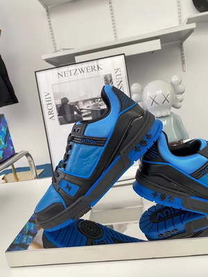 LV Shoes(AAAA)-697