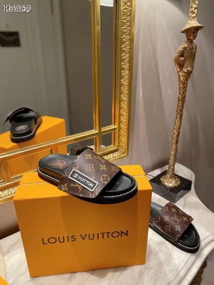 LV Slippers Women(AAA)-024