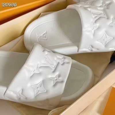 LV Slippers(AAA)-055