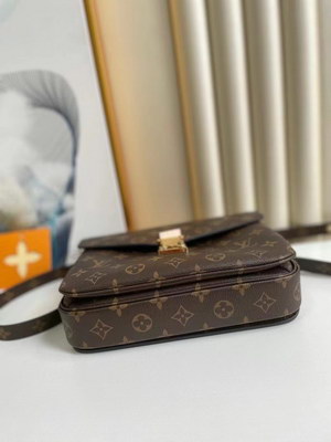 LV Handbags AAAA(Women)-137