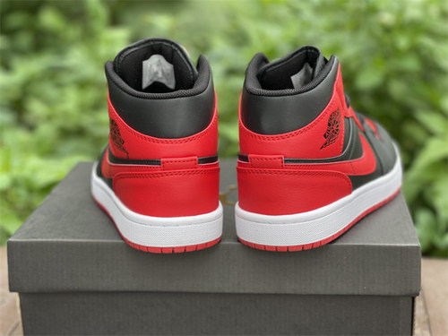 Air Jordan 1 Mid-055