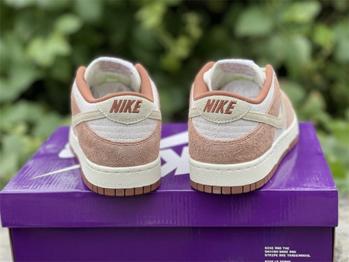 Nike Dunk Low PRM“Medium Curry”