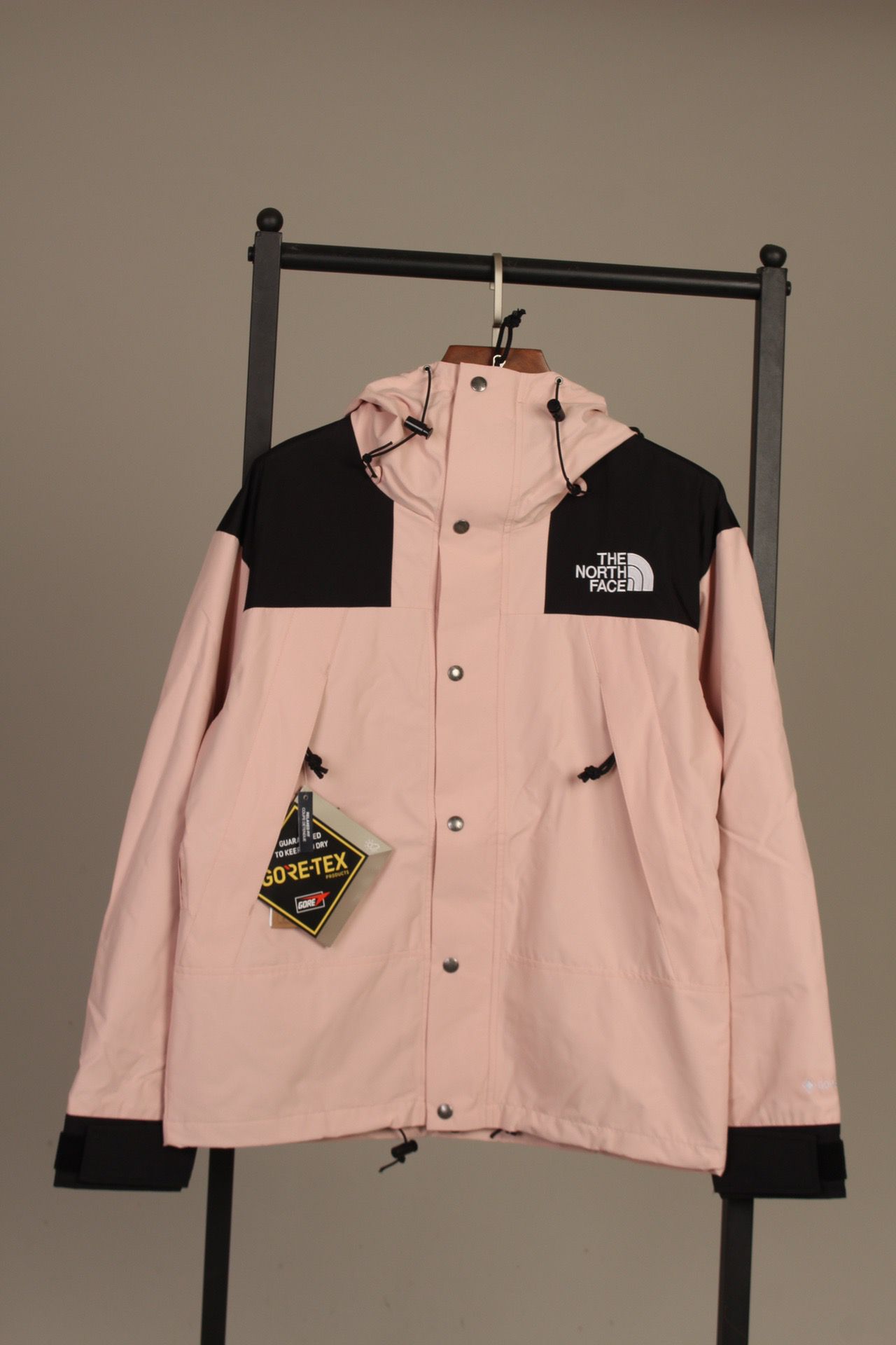 the n0*h F**e coat-024