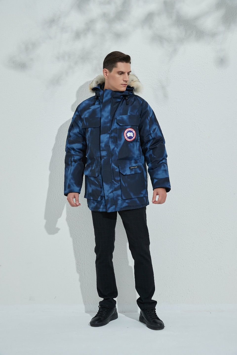 Can*a Go*e coat-202