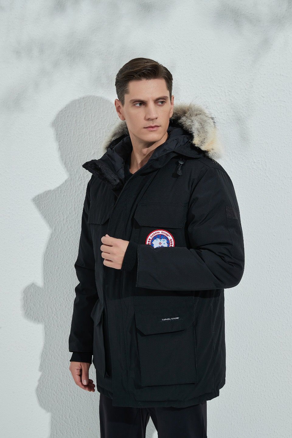 Can*a Go*e coat-204