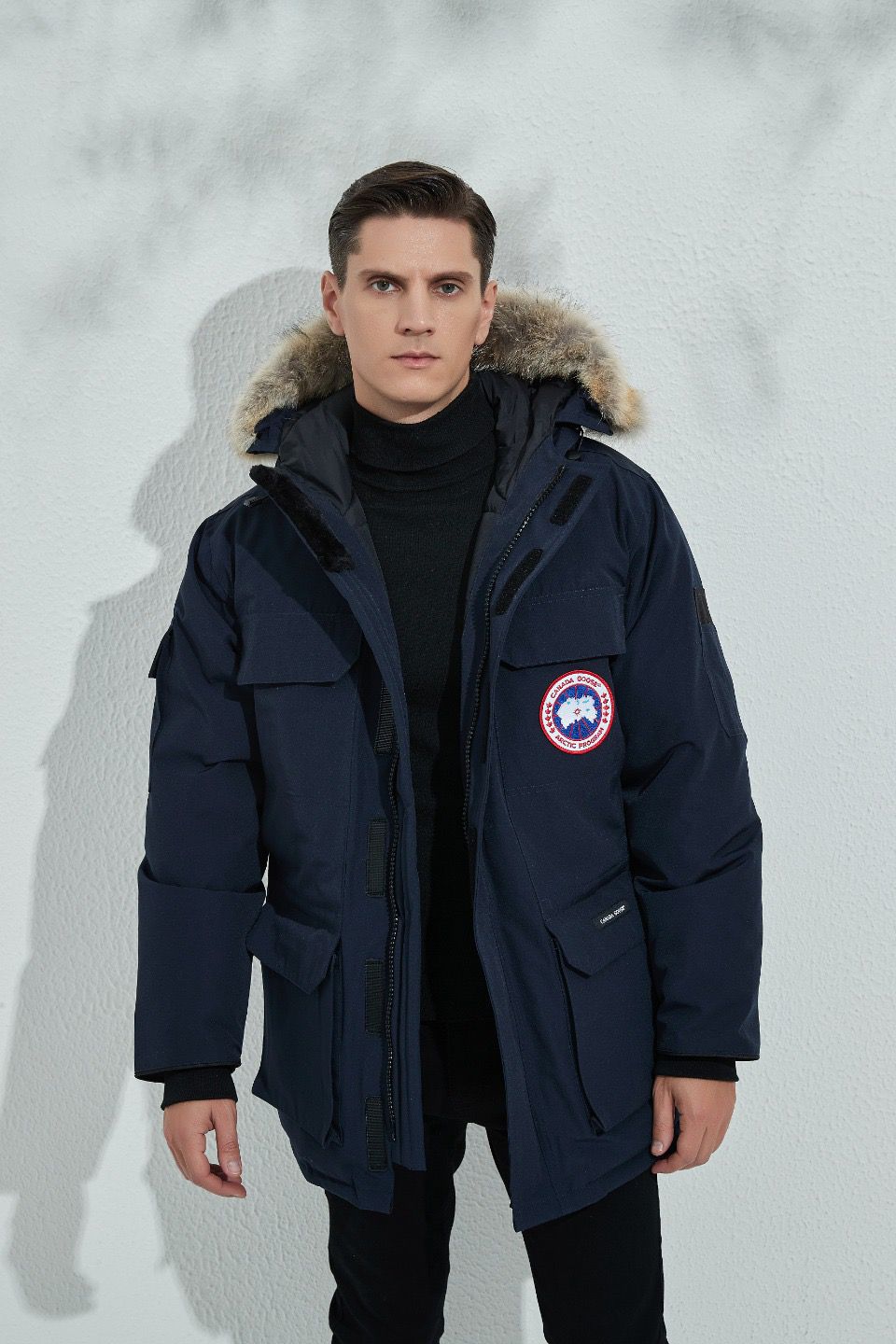 Can*a Go*e coat-205
