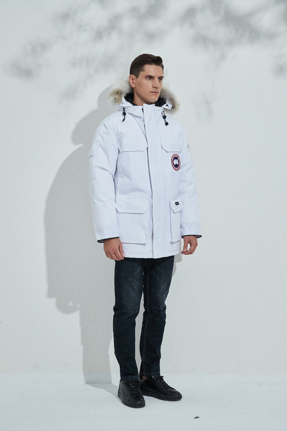 Can*a Go*e coat-196