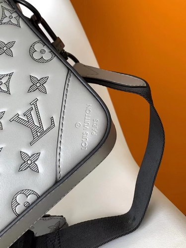 LV Handbags AAA(Men)-087