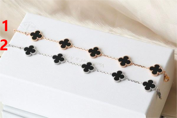 V*n Cl**f & Ar**ls bracelet(19cm)-003