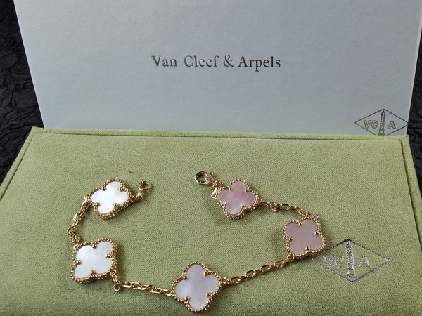 V*n Cl**f & Ar**ls bracelet(19cm)-005