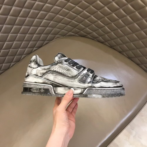 LV Shoes(AAA)-819