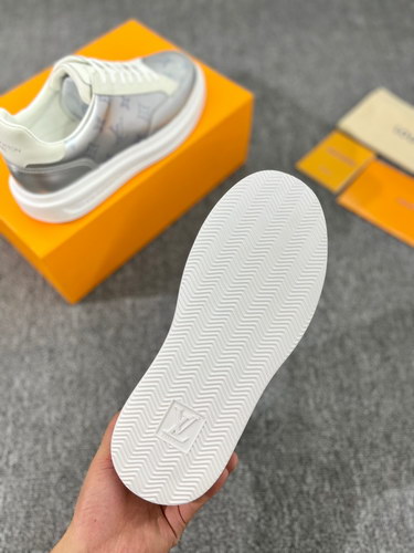 LV Shoes(AAA)-779
