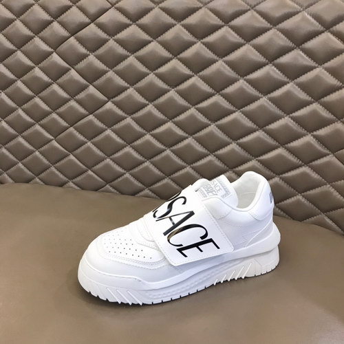 Versace Shoes(AAA)-179