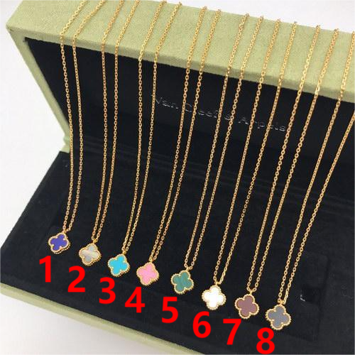 V*n Cl**f & Ar**ls necklace-003