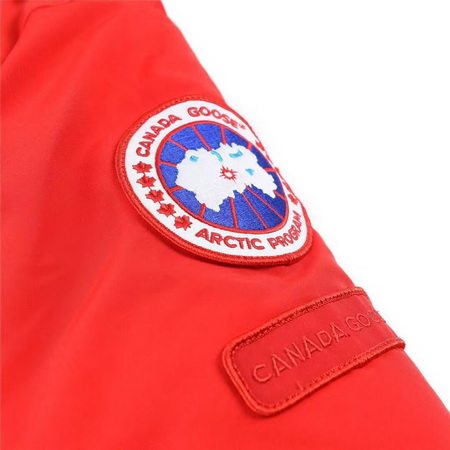 Can*a Go*e coat-208