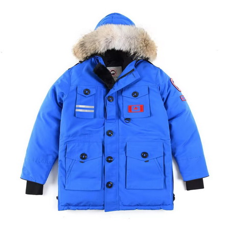 Can*a Go*e coat-210
