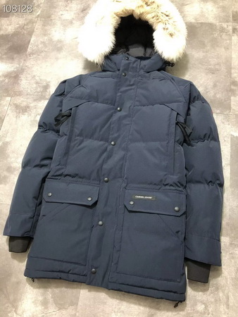 Can*a Go*e coat (e30)-222