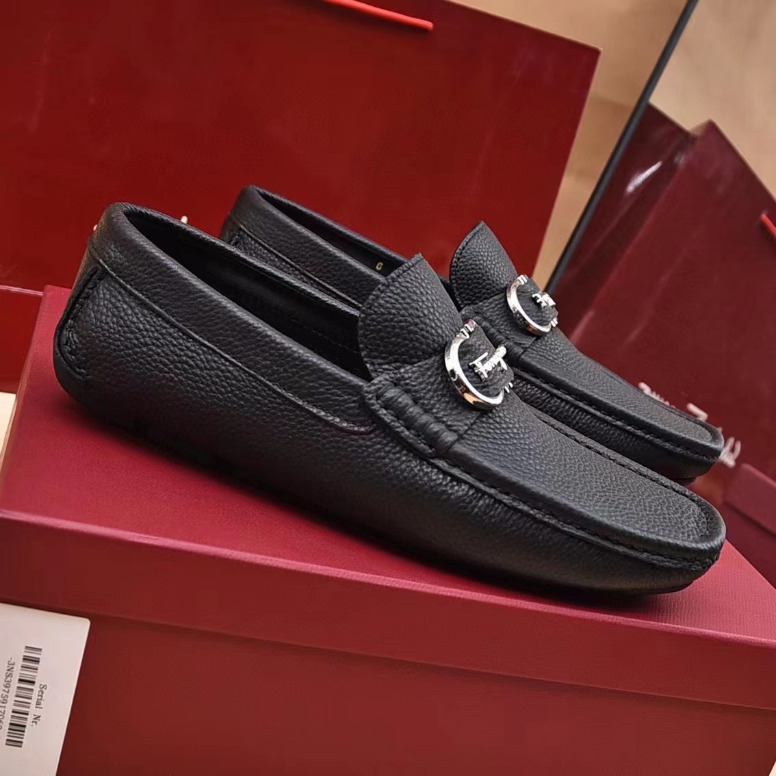 Ferragamo Shoes(AAA)-001